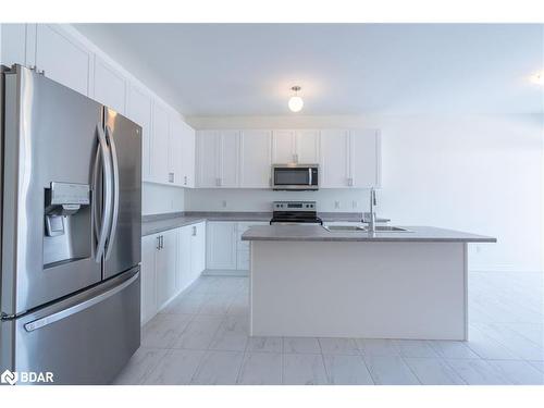 220 Ramblewood Drive, Wasaga Beach, ON - Indoor Photo Showing Kitchen