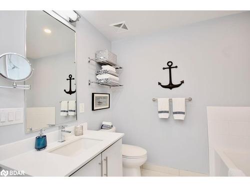 C404-301 Sea Ray Avenue, Innisfil, ON - Indoor Photo Showing Bathroom