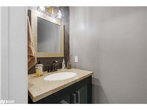 63 Shoreline Drive, Bracebridge, ON - Indoor Photo Showing Bathroom
