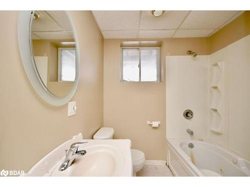 6272 5 Line N, Oro-Medonte, ON - Indoor Photo Showing Bathroom