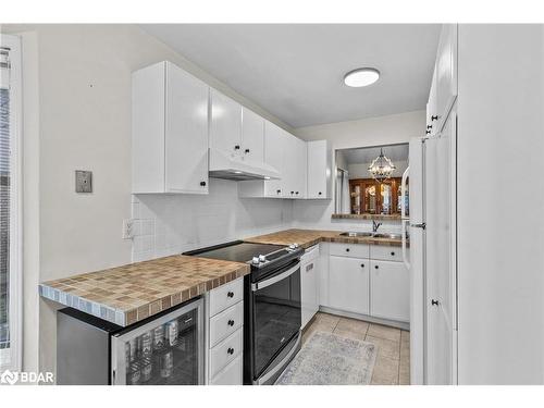 31-7 Briarwood Drive, Alliston, ON - Indoor Photo Showing Kitchen With Double Sink