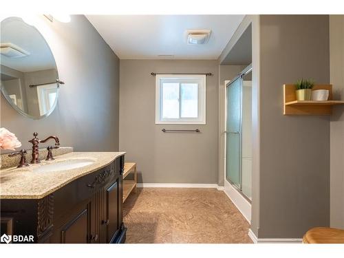 44 Meadows Avenue, Tay Twp, ON - Indoor Photo Showing Bathroom