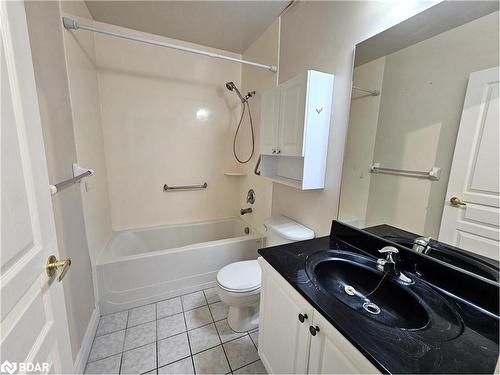 411-280 Aberdeen Boulevard, Midland, ON - Indoor Photo Showing Bathroom
