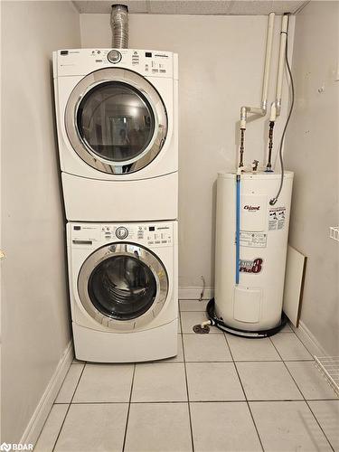 411-280 Aberdeen Boulevard, Midland, ON - Indoor Photo Showing Laundry Room