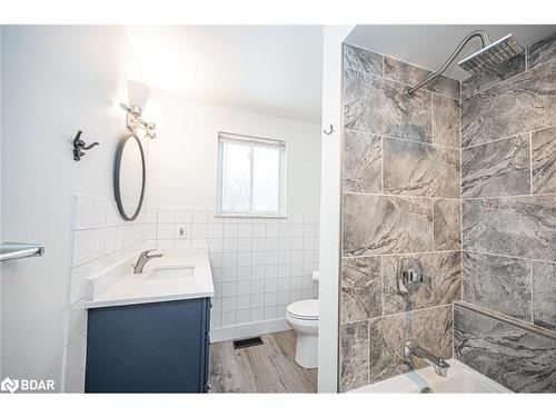 87 Corrievale Rd, Port Severn, ON - Indoor Photo Showing Bathroom