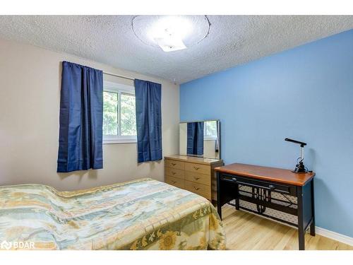 112 Greenfield Drive, Meaford, ON - Indoor Photo Showing Bedroom