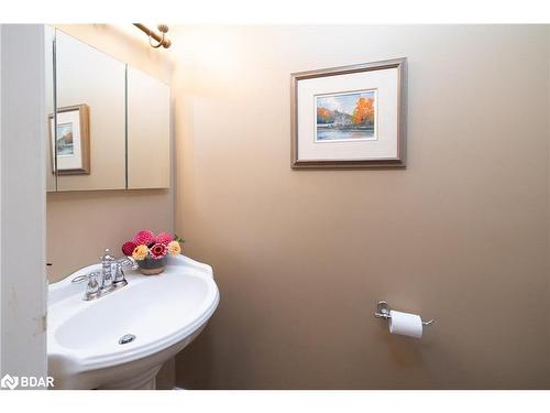248023 5 Side Road, Mono, ON - Indoor Photo Showing Bathroom