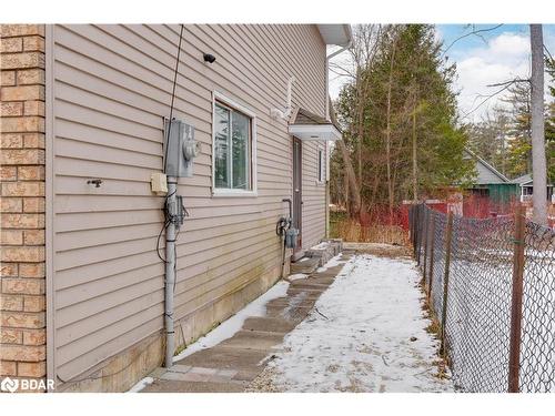 138 45Th Street N, Wasaga Beach, ON - Outdoor With Exterior