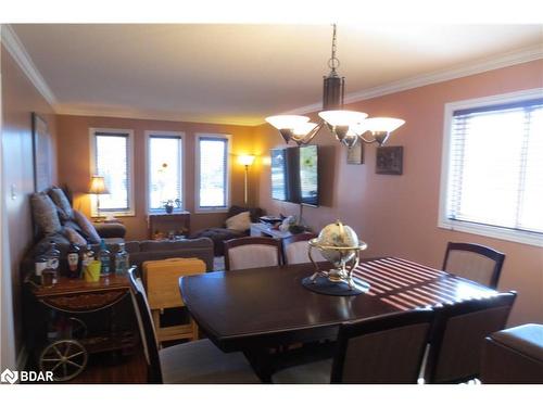 4 Campbell Avenue, Oro-Medonte, ON - Indoor Photo Showing Dining Room