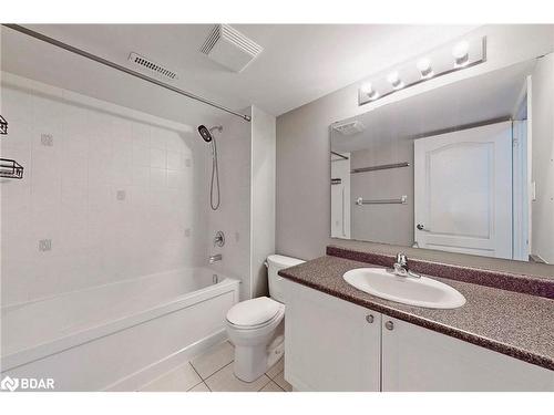 57 Ferndale Drive S, Barrie, ON - Indoor Photo Showing Bathroom