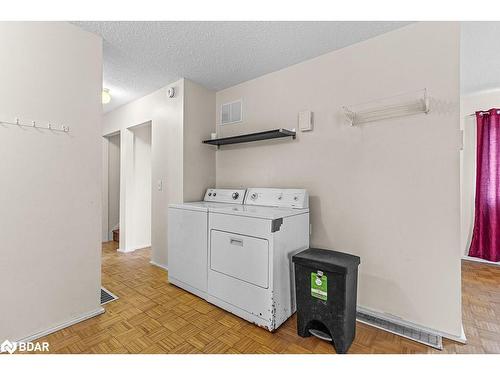 65 Sophia Street E, Barrie, ON - Indoor Photo Showing Laundry Room