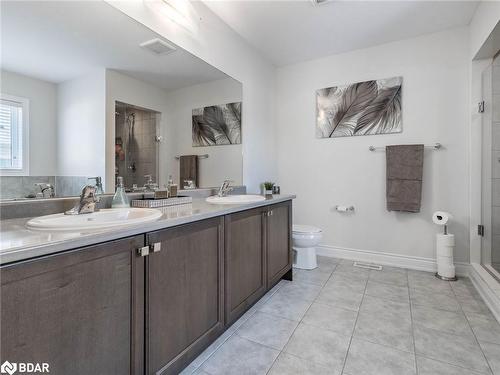 223 Thompson Road, Caledonia, ON - Indoor Photo Showing Bathroom