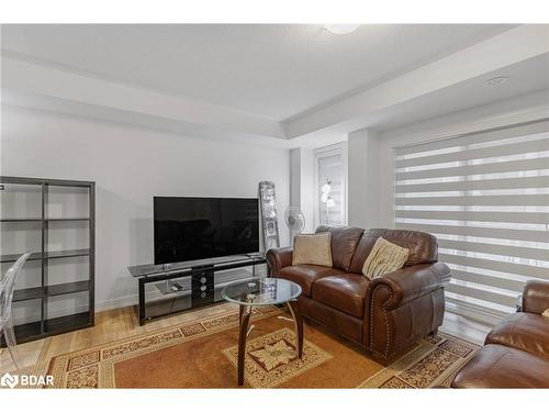 21 Magnolia Lane, Barrie, ON - Indoor Photo Showing Living Room