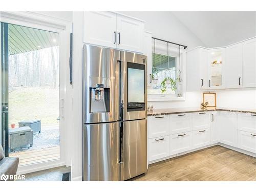 1532 Champlain Road, Tiny, ON - Indoor Photo Showing Kitchen