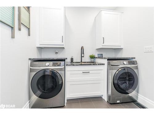 1532 Champlain Road, Tiny, ON - Indoor Photo Showing Laundry Room