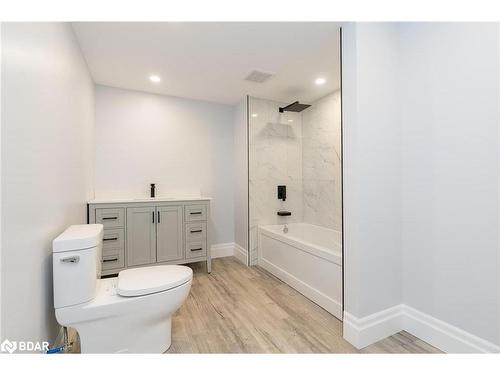 1532 Champlain Road, Tiny, ON - Indoor Photo Showing Bathroom