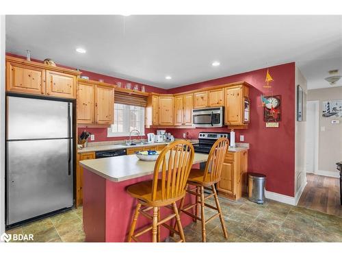 145 Spruce Street, Collingwood, ON - Indoor Photo Showing Kitchen
