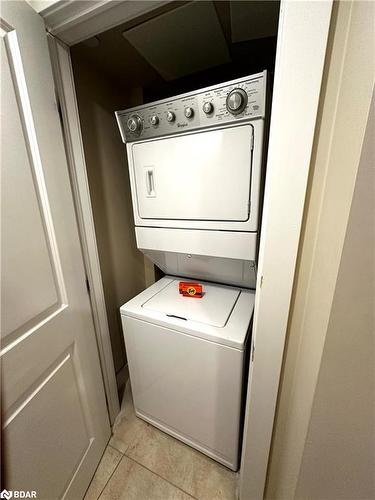 3112/3114-9 Harbour Street E, Collingwood, ON - Indoor Photo Showing Laundry Room