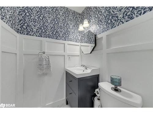 19 Allsop Crescent, Barrie, ON - Indoor Photo Showing Bathroom