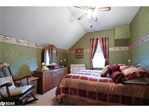 12 North Street, Fenelon Falls, ON - Indoor Photo Showing Bedroom