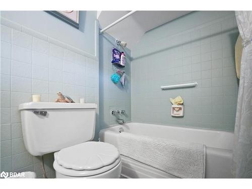 12 North Street, Fenelon Falls, ON - Indoor Photo Showing Bathroom