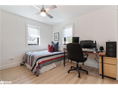154 Park Road, Tiny, ON - Indoor Photo Showing Bedroom