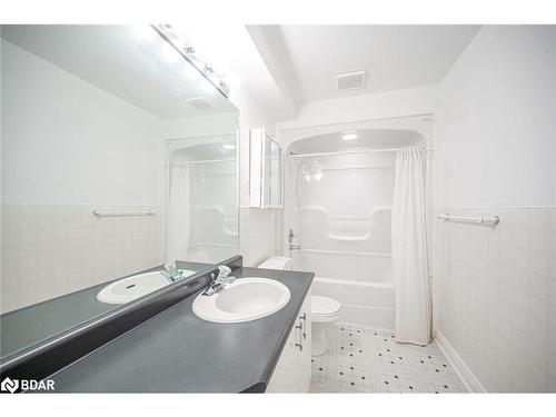 B-30 Brouwer Crescent, Wasaga Beach, ON - Indoor Photo Showing Bathroom