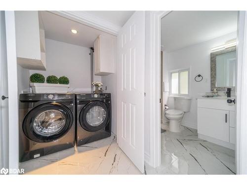 112 John Street, Barrie, ON - Indoor Photo Showing Laundry Room