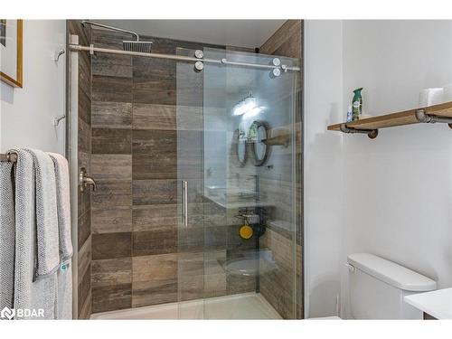 104 Bass Line, Oro-Medonte, ON - Indoor Photo Showing Bathroom
