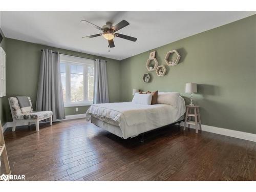 202 Clarence Street, Stayner, ON - Indoor Photo Showing Bedroom