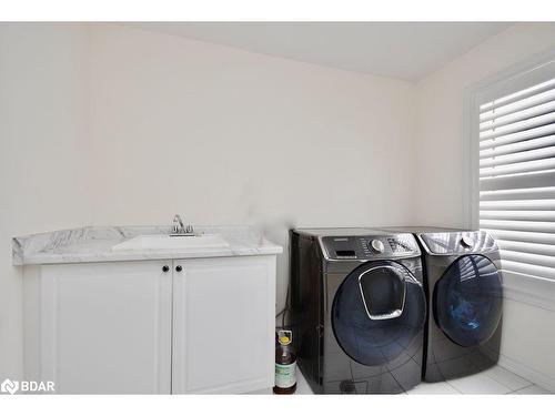 3108 Monarch Drive, Orillia, ON - Indoor Photo Showing Laundry Room
