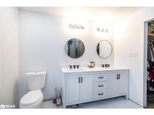 8 Sages Road, Buckhorn, ON - Indoor Photo Showing Bathroom