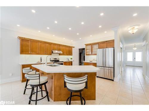 88 Edwards Drive, Barrie, ON - Indoor Photo Showing Kitchen