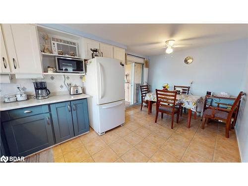 183 Marksam Road, Guelph, ON - Indoor Photo Showing Kitchen