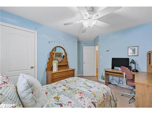 26 Jewel House Lane, Barrie, ON - Indoor Photo Showing Bedroom