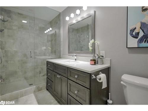 4 Cumberland Court, Oro-Medonte, ON - Indoor Photo Showing Bathroom