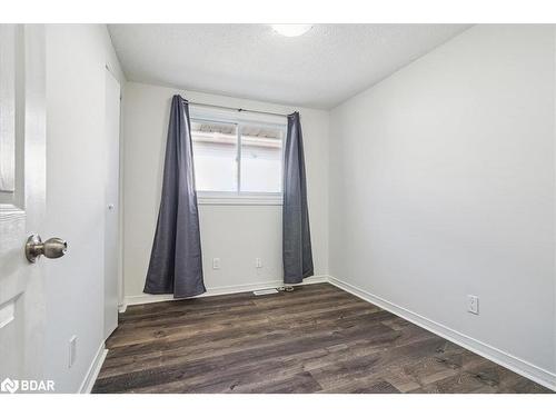 10 Calcott Court, Thorold, ON - Indoor Photo Showing Other Room