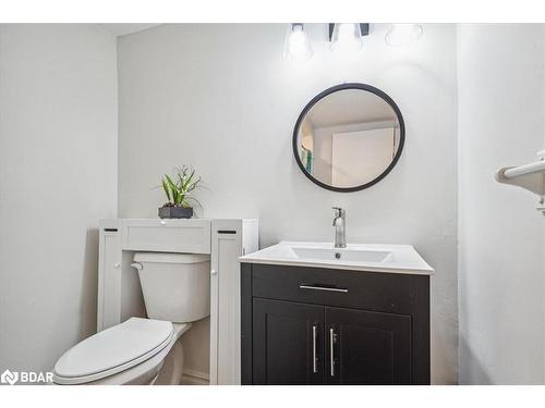 10 Calcott Court, Thorold, ON - Indoor Photo Showing Bathroom