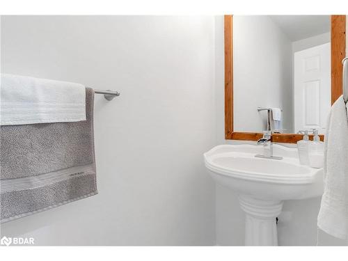 1030 Purbrook Road, Bracebridge, ON - Indoor Photo Showing Bathroom