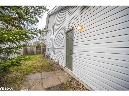B-32 54Th Street S, Wasaga Beach, ON - Outdoor With Exterior