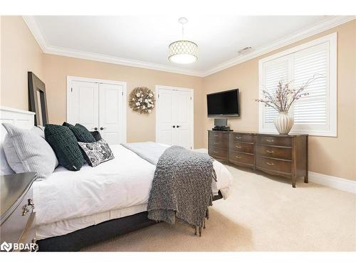 62 Wasaga Sands Drive, Wasaga Beach, ON - Indoor Photo Showing Bedroom