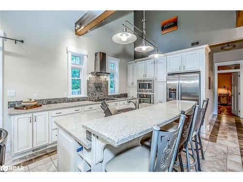 5 Dale Court, Oro-Medonte, ON - Indoor Photo Showing Kitchen With Upgraded Kitchen