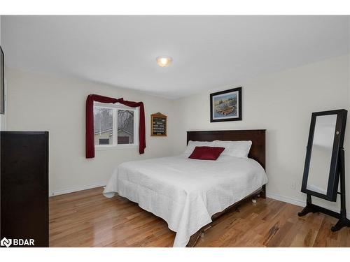 6 Evan Avenue, Glencairn, ON - Indoor Photo Showing Bedroom
