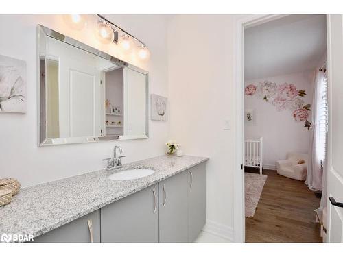 71 Redmond Crescent, Springwater, ON - Indoor Photo Showing Bathroom