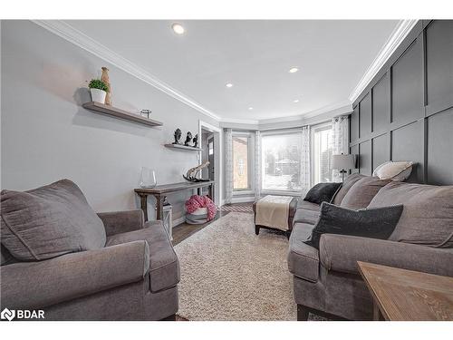 92 Golden Meadow Road, Barrie, ON - Indoor Photo Showing Living Room
