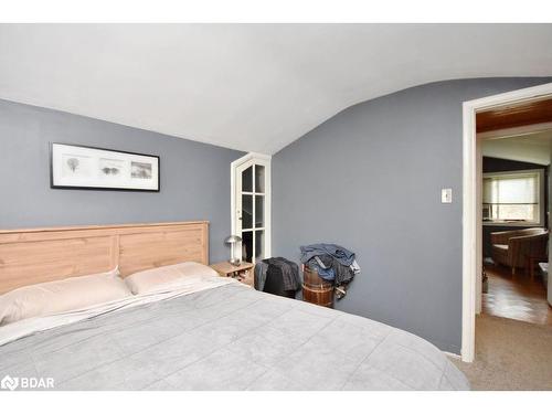 54 Tyndale Road, Barrie, ON - Indoor Photo Showing Bedroom