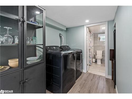 154 Ardagh Road, Barrie, ON - Indoor Photo Showing Laundry Room