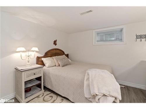 154 Ardagh Road, Barrie, ON - Indoor Photo Showing Bedroom