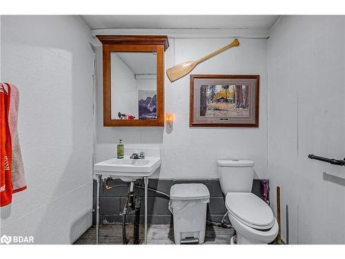 270 High Street, Mactier, ON - Indoor Photo Showing Bathroom