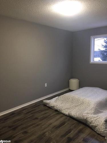 131 Benson Drive, Barrie, ON - Indoor Photo Showing Bedroom